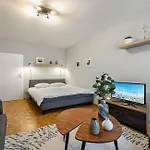 Richemont 7 - Self Check In By Homenhancement Apartment