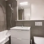 Richemont 7 - Self Check In By Homenhancement Apartment