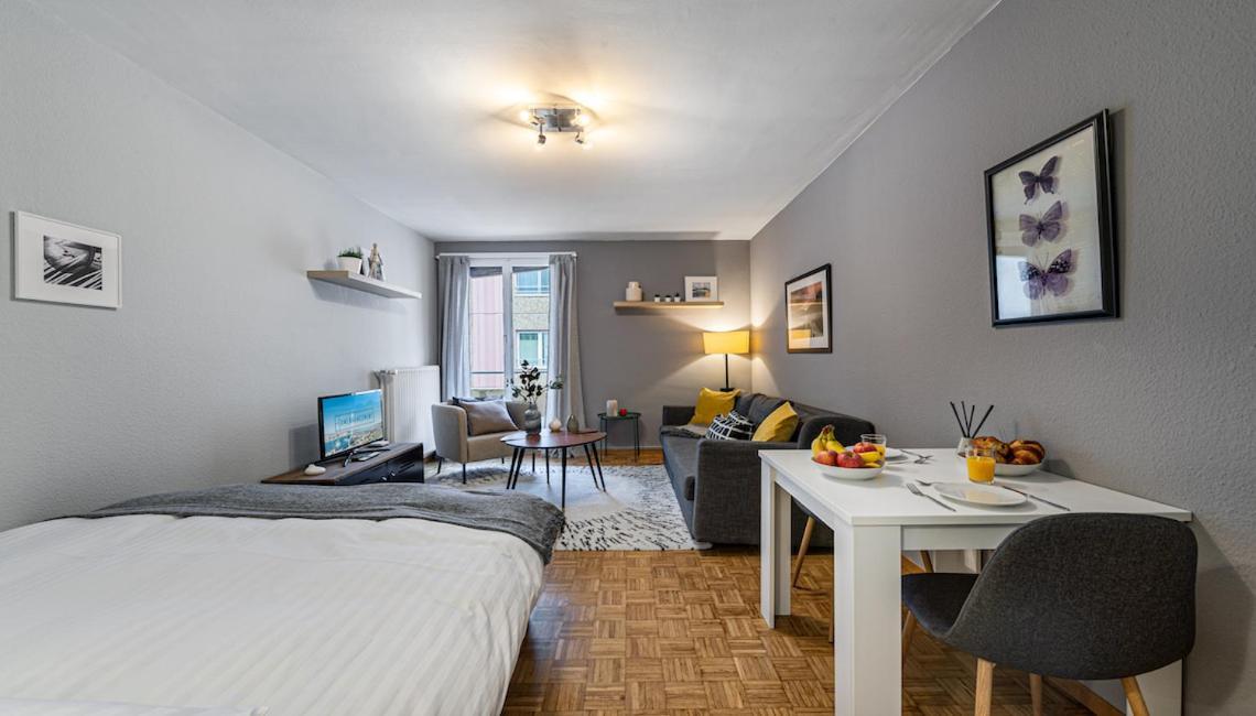 Richemont 7 - Self Check In By Homenhancement *