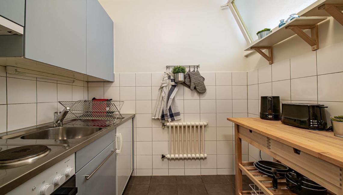 Richemont 7 - Self Check In By Homenhancement