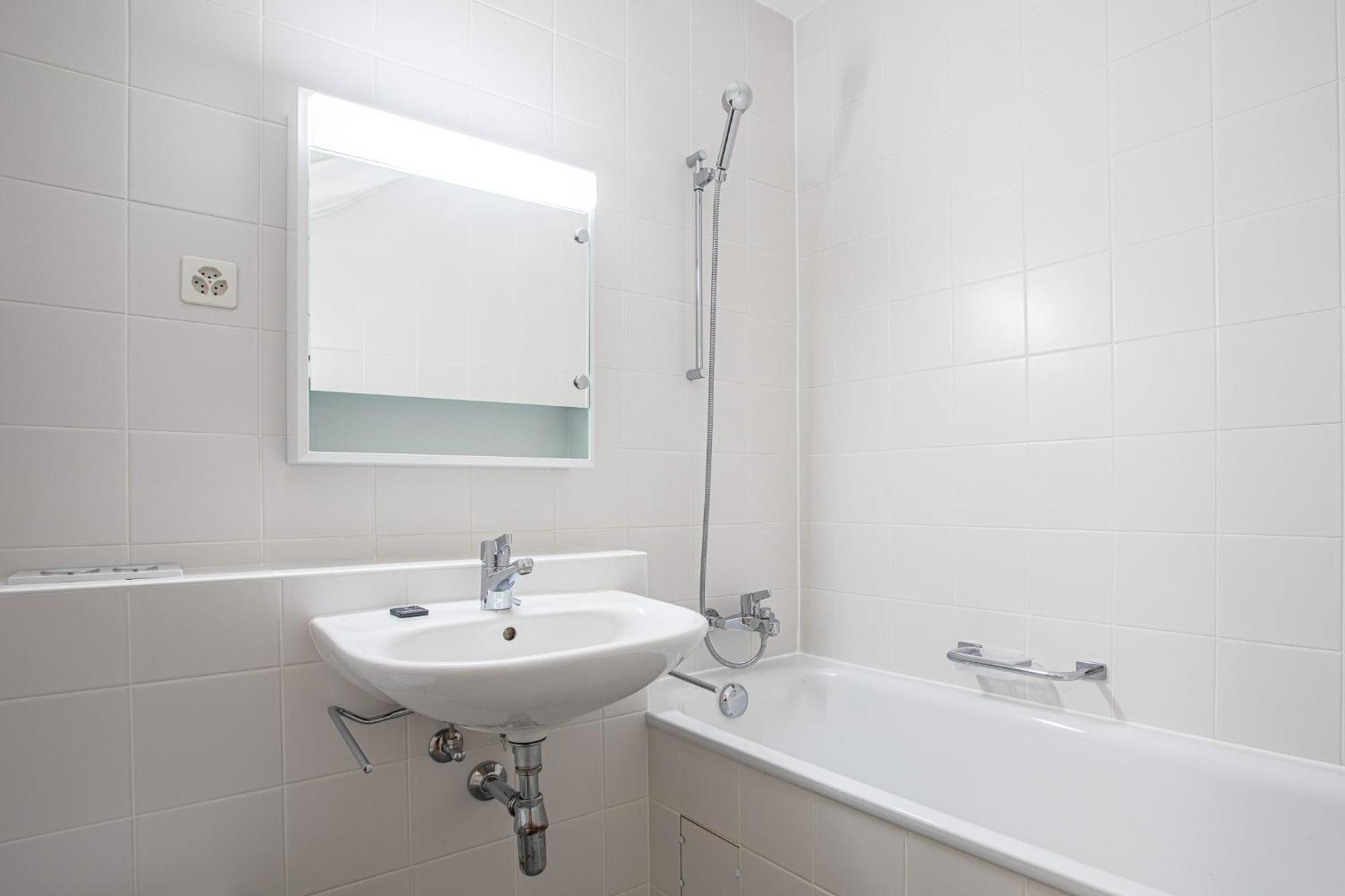 Richemont 7 - Self Check In By Homenhancement Apartment Geneva