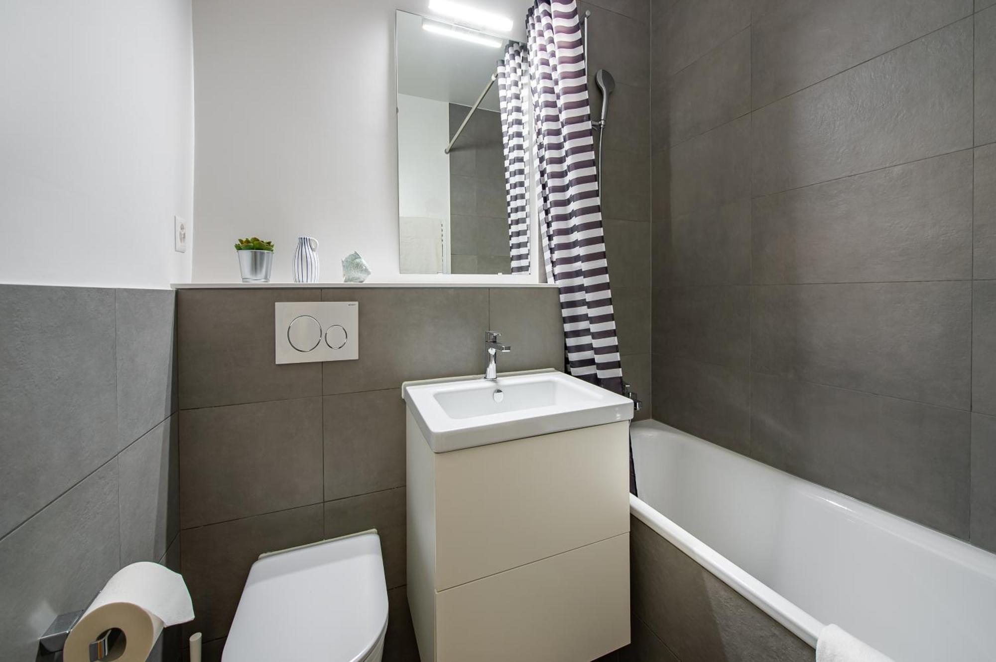 Richemont 7 - Self Check In By Homenhancement *